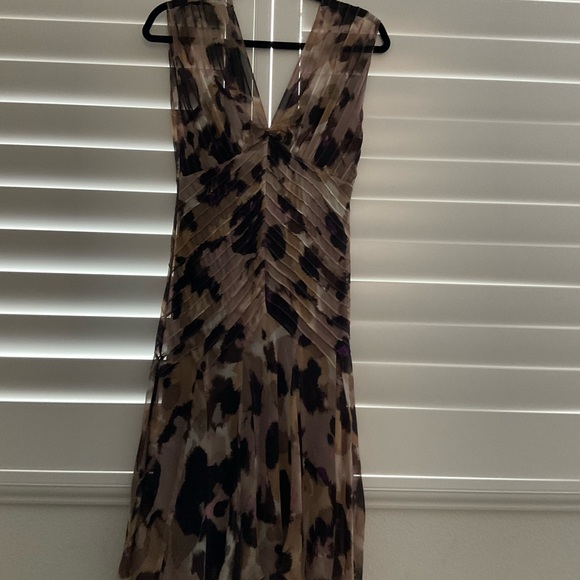 Elegant Multicolor Sleeveless Dress - Picture 2 of 9